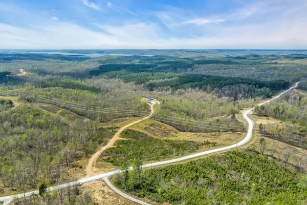 $625,000 | 1140 Bear Hollow Drive, Waverly, TN 37185