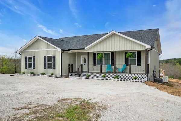 $625,000 | 1140 Bear Hollow Drive, Waverly, TN 37185