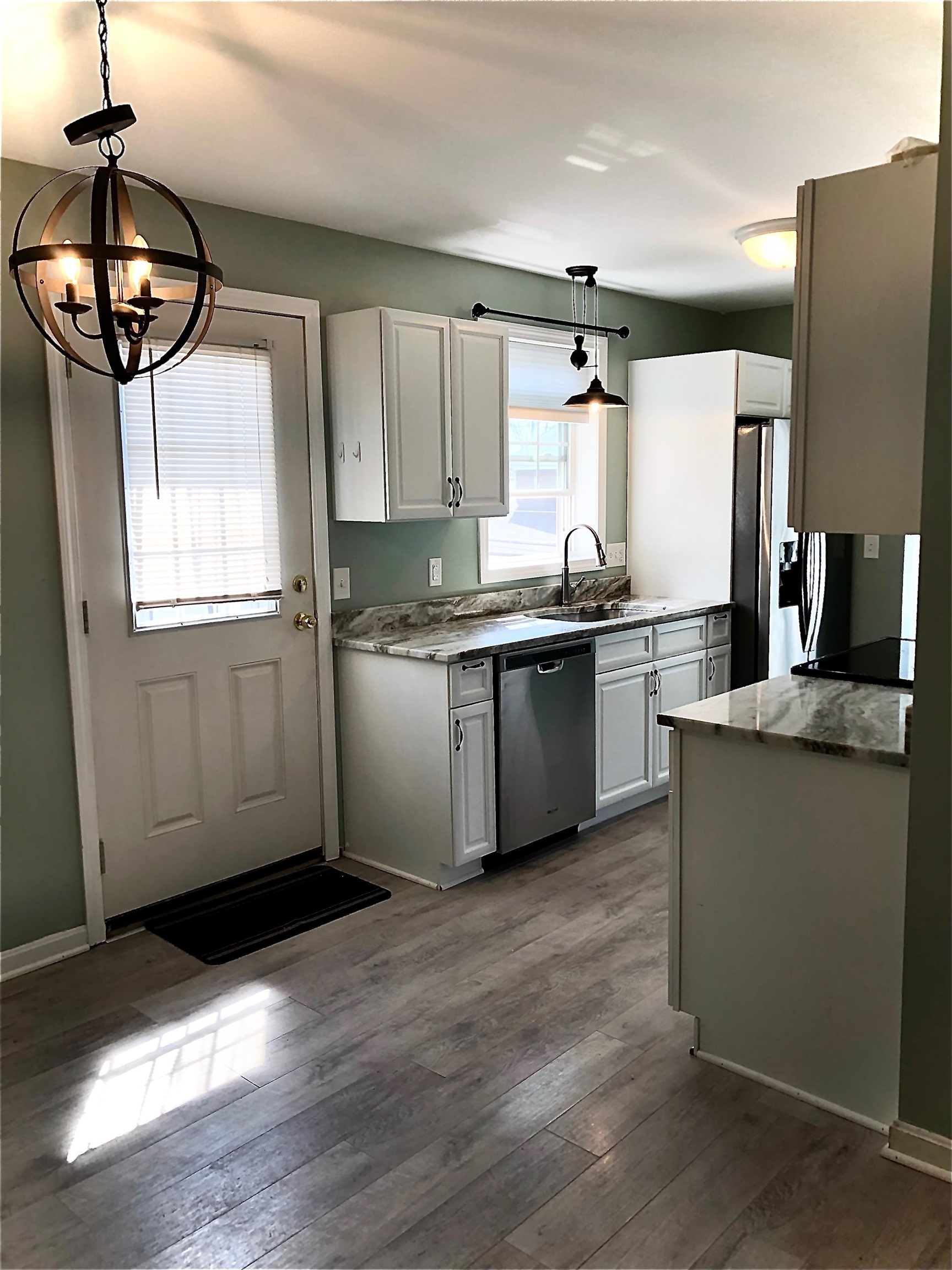 104 Lock Street Nashua, NH 03064 - Photo 8 of 10