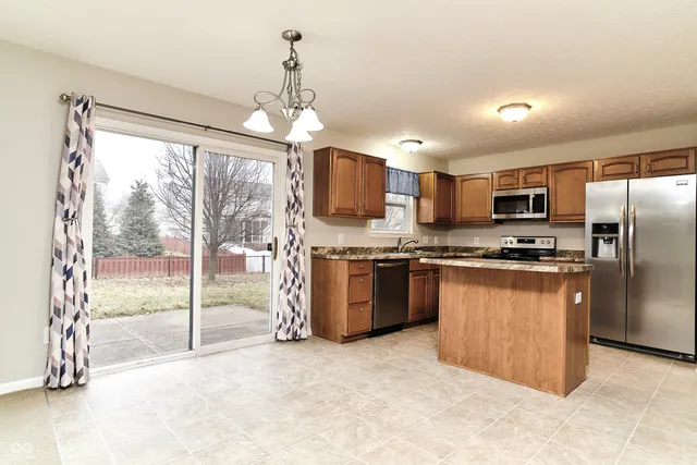 $2,300 | 14313 Harrison Parkway, Fishers, IN 46038