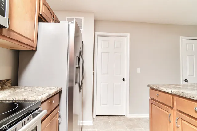 $2,300 | 14313 Harrison Parkway, Fishers, IN 46038