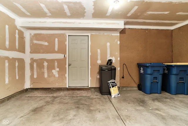 $2,300 | 14313 Harrison Parkway, Fishers, IN 46038