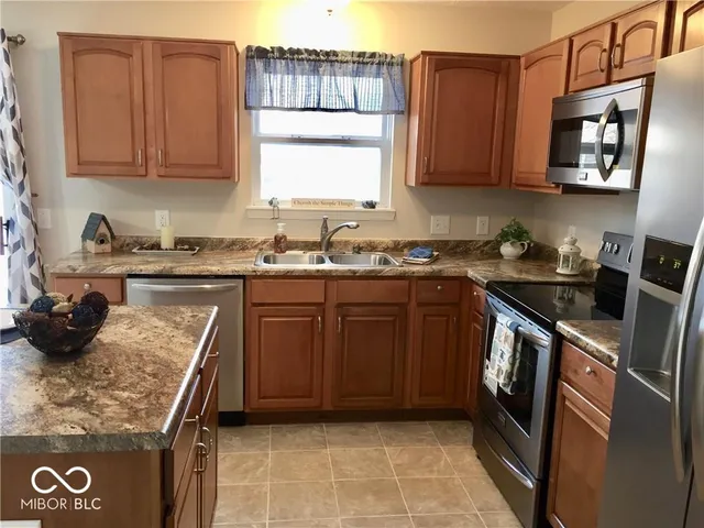 $2,300 | 14313 Harrison Parkway, Fishers, IN 46038