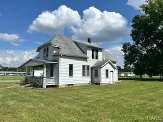 $17,900 | 712 East Harrison Street, Sparta, IL 62286
