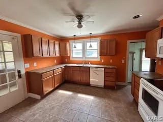 $17,900 | 712 East Harrison Street, Sparta, IL 62286