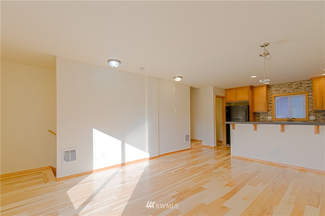 7953 9th Avenue Southwest, Unit A Seattle, WA 98106 - Photo 2 of 24