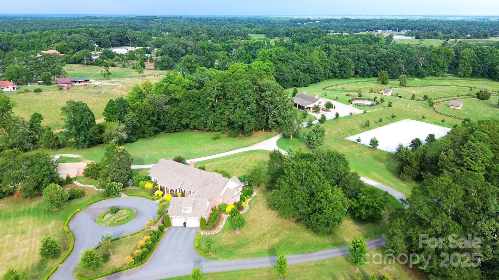 1970 Chesnee Road Columbus, NC 28722 - Photo 4 of 46 Gallery Image 4