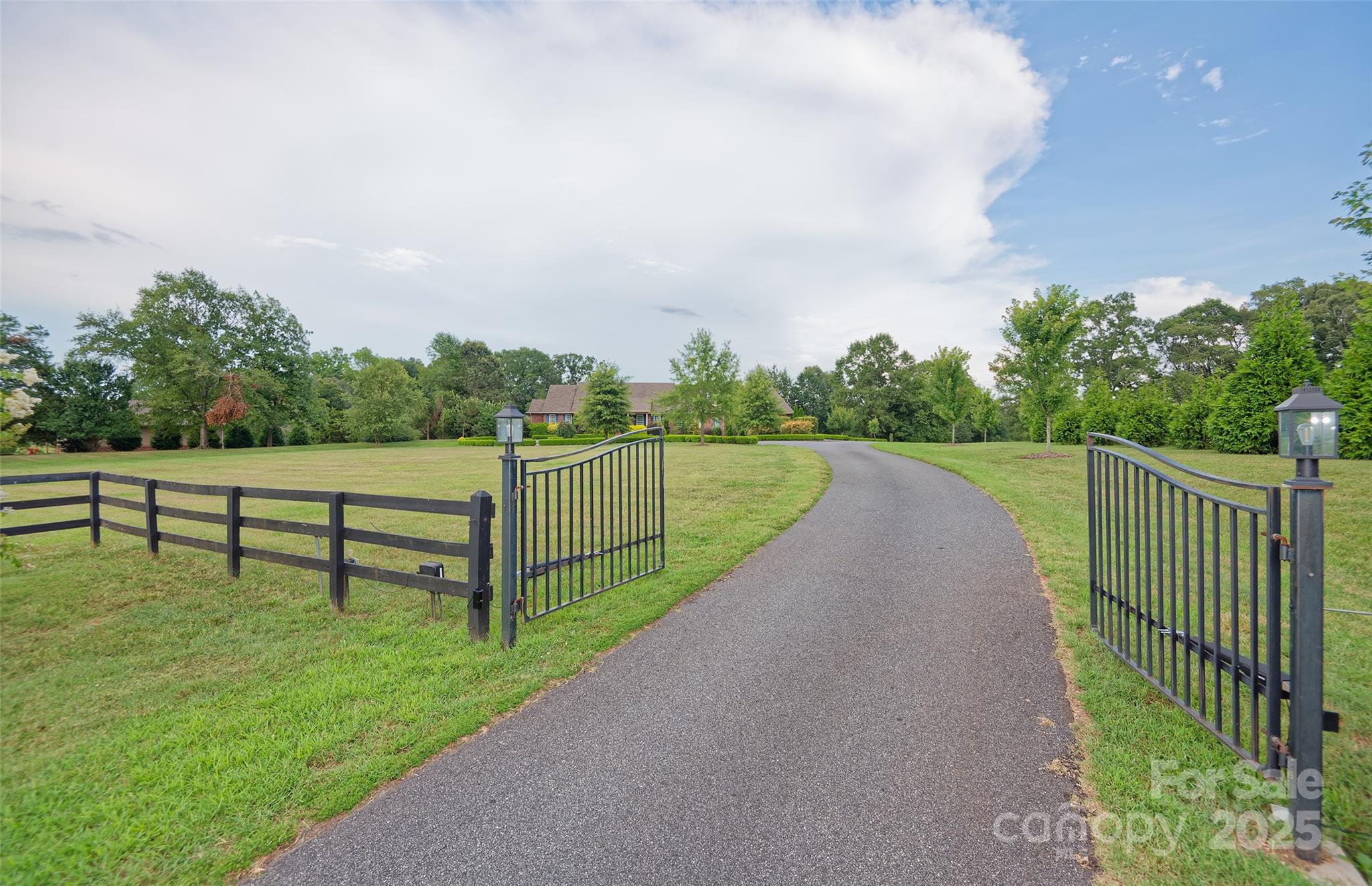 1970 Chesnee Road Columbus, NC 28722 - Photo 8 of 46 Gallery Image 8