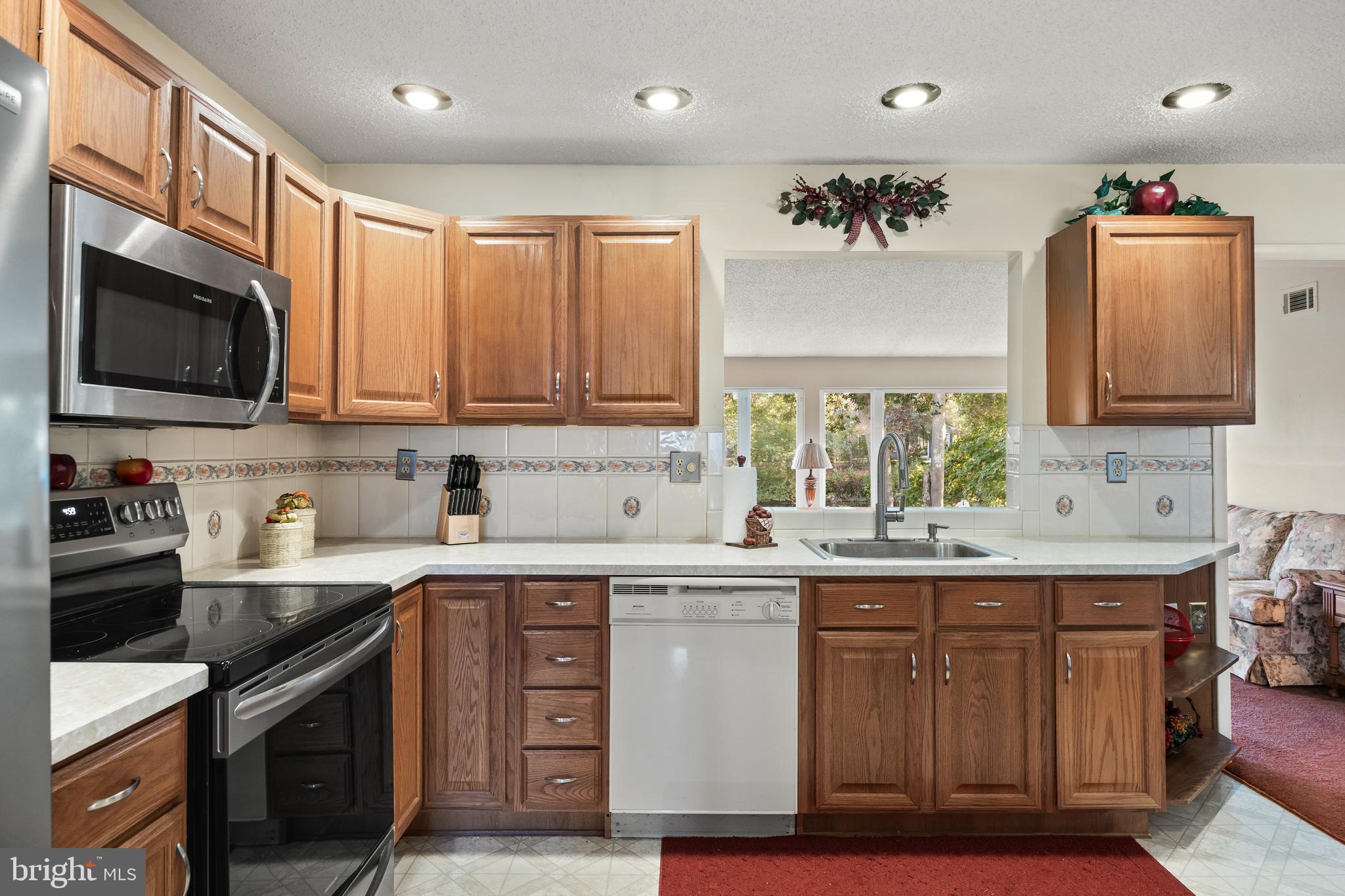 9 Mayfair Road Southampton, NJ 08088 - Photo 8 of 24 Gallery Image 8