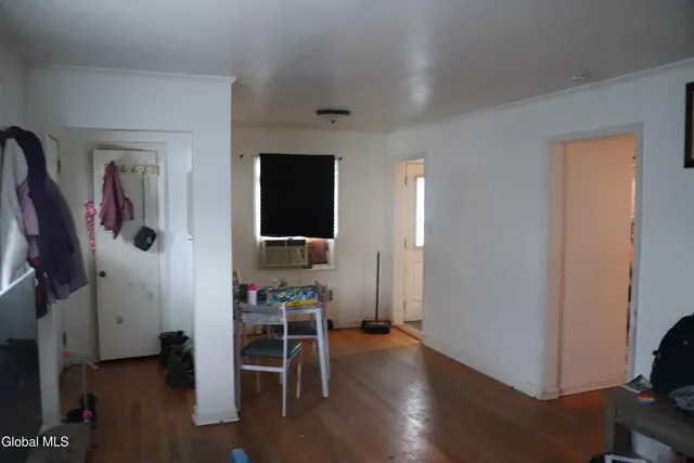 $199,000 | 1 Holmes Court, Albany, NY 12209