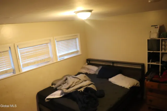 $199,000 | 1 Holmes Court, Albany, NY 12209