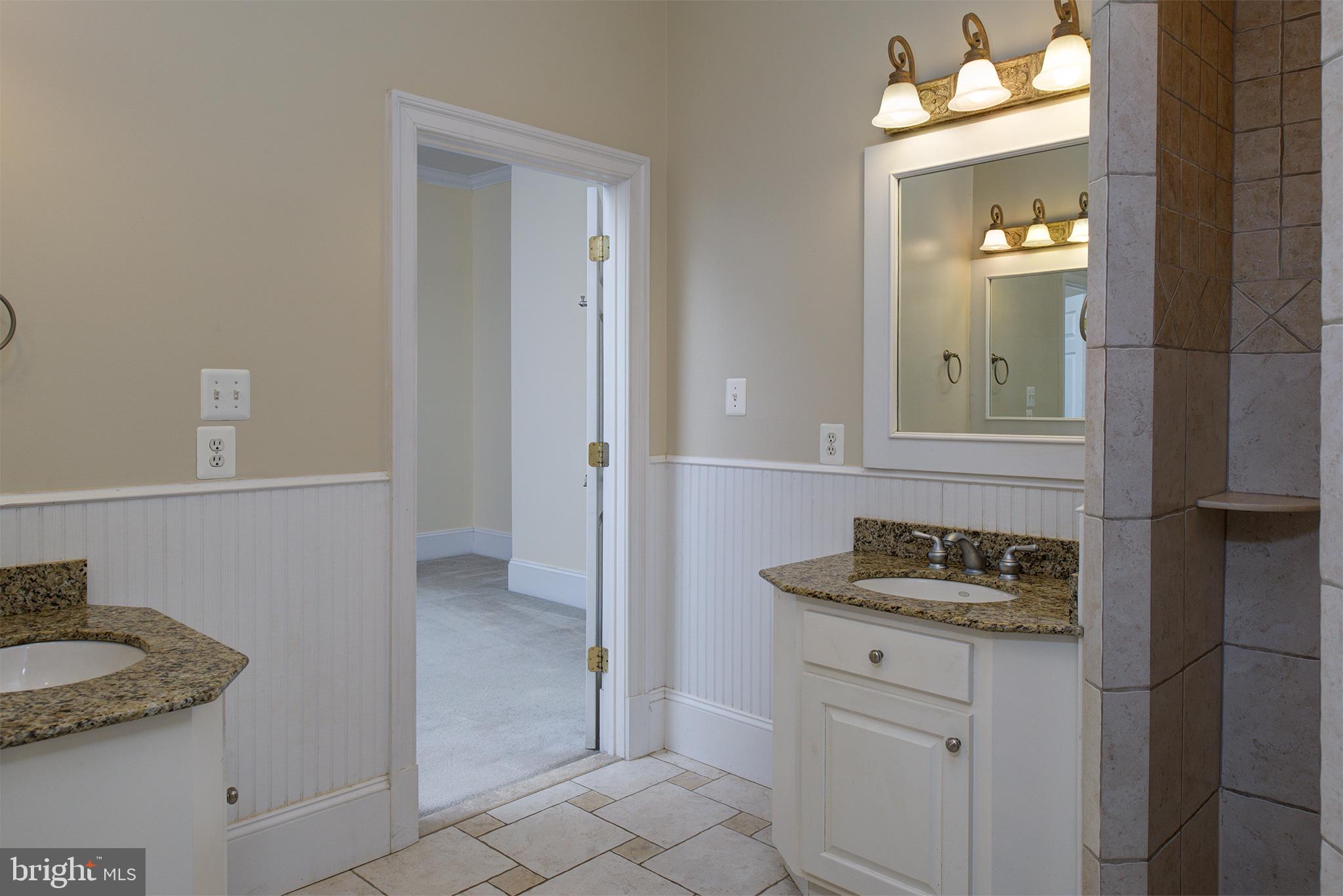 18388 Blue Ridge Mountain Road Bluemont, VA 20135 - Photo 36 of 86