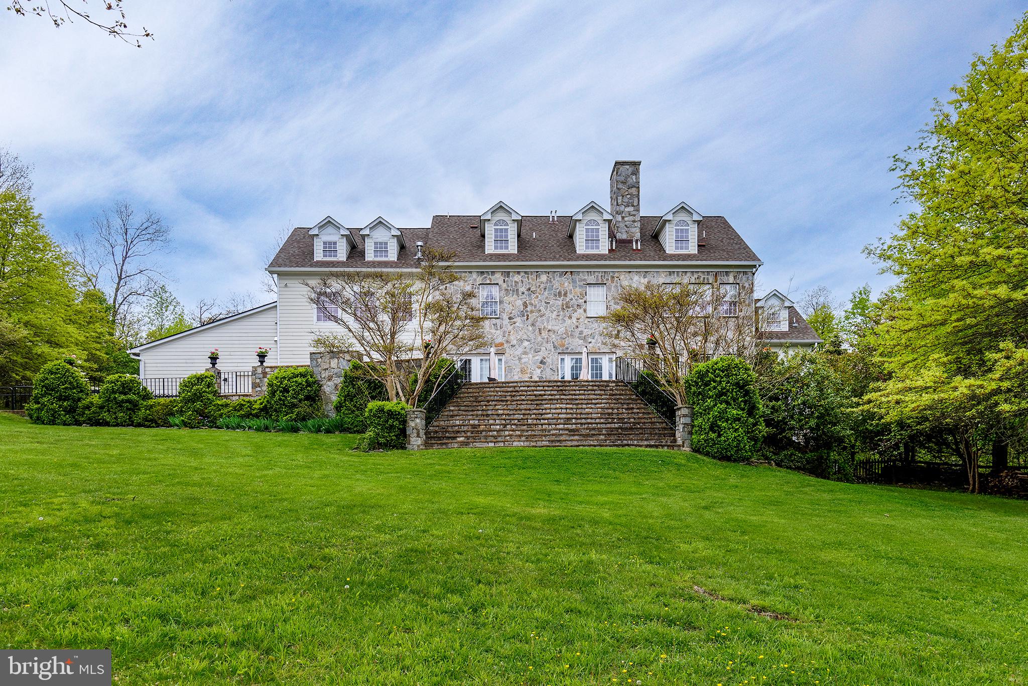 18388 Blue Ridge Mountain Road Bluemont, VA 20135 - Photo 45 of 86