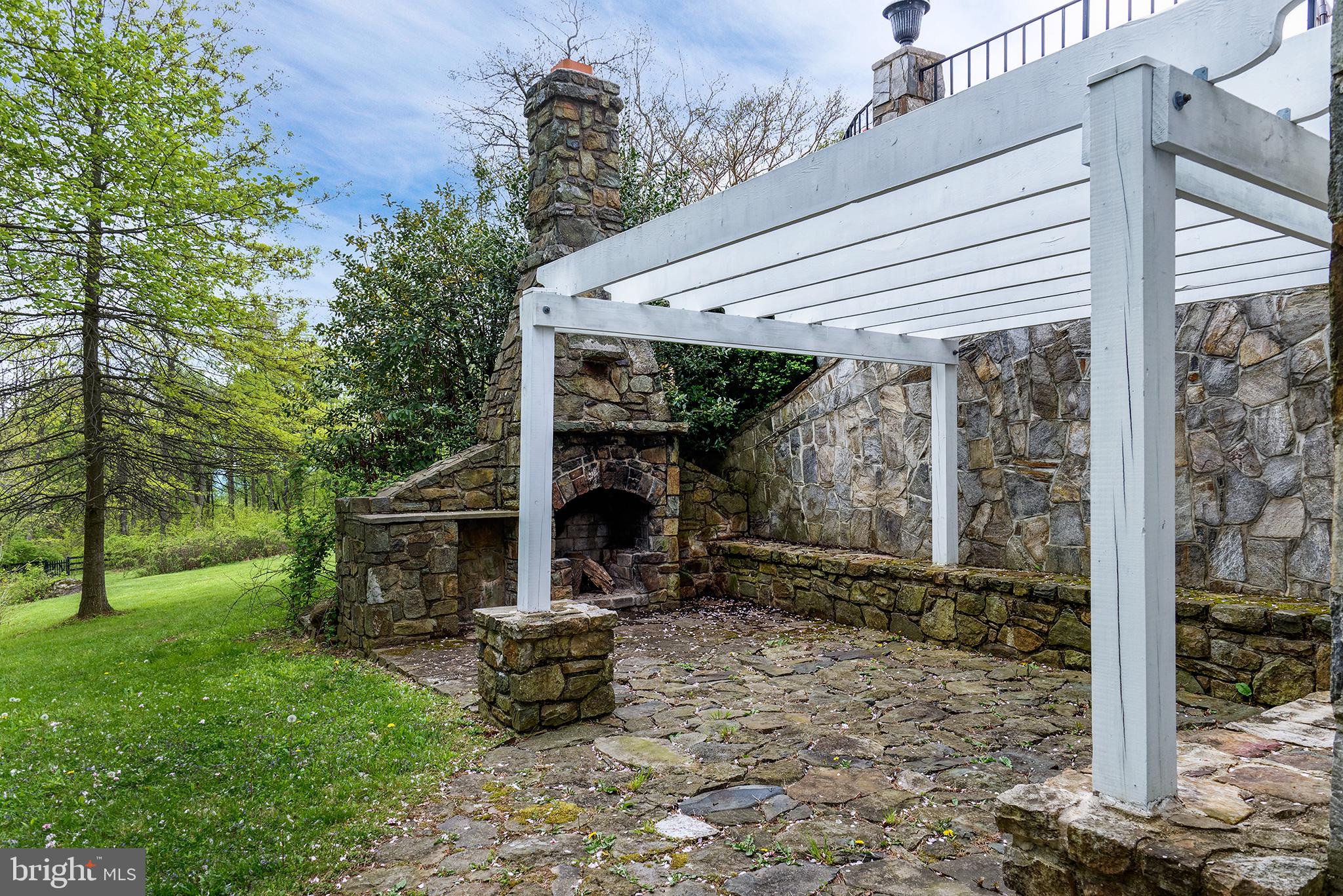 18388 Blue Ridge Mountain Road Bluemont, VA 20135 - Photo 46 of 86