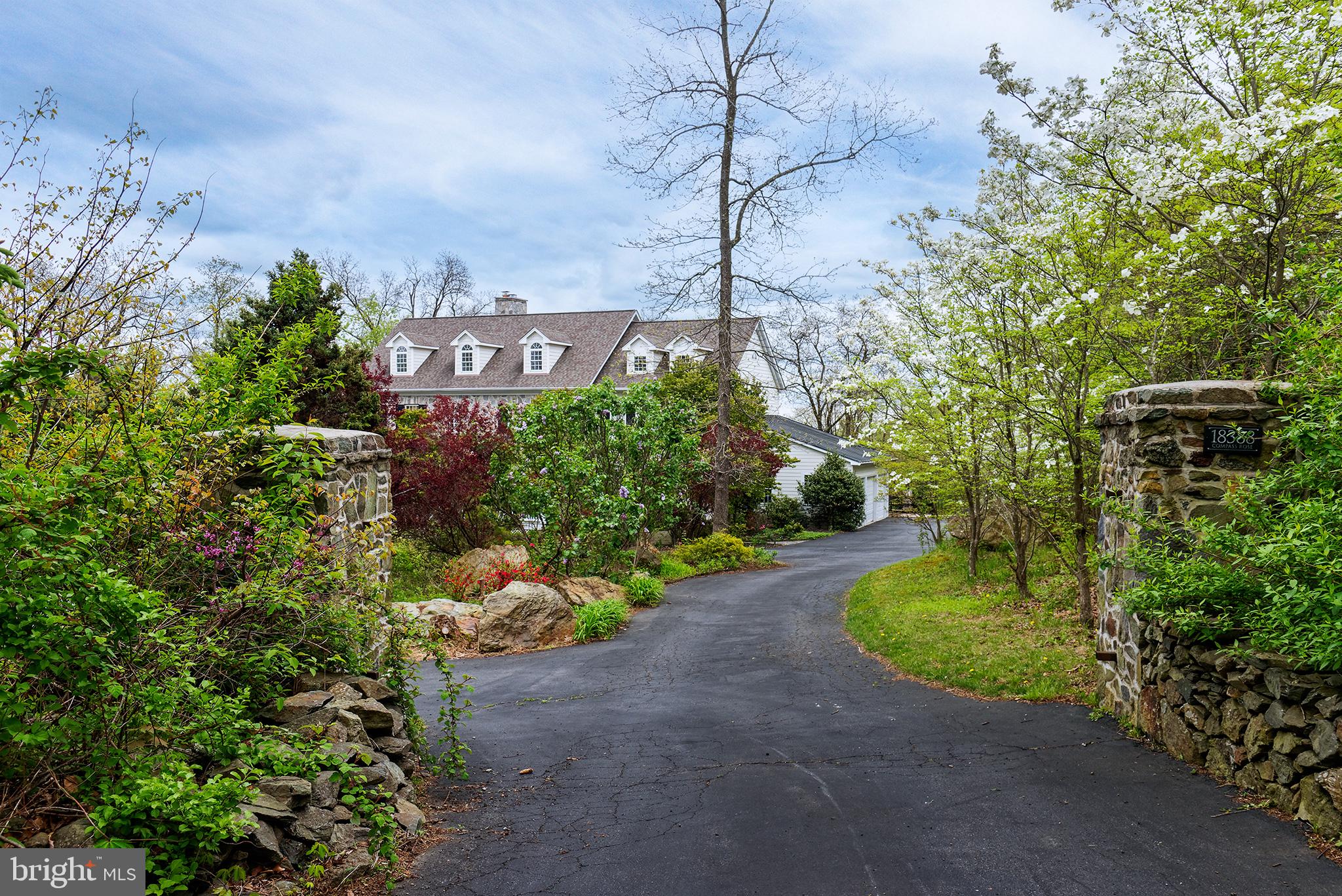 18388 Blue Ridge Mountain Road Bluemont, VA 20135 - Photo 48 of 86