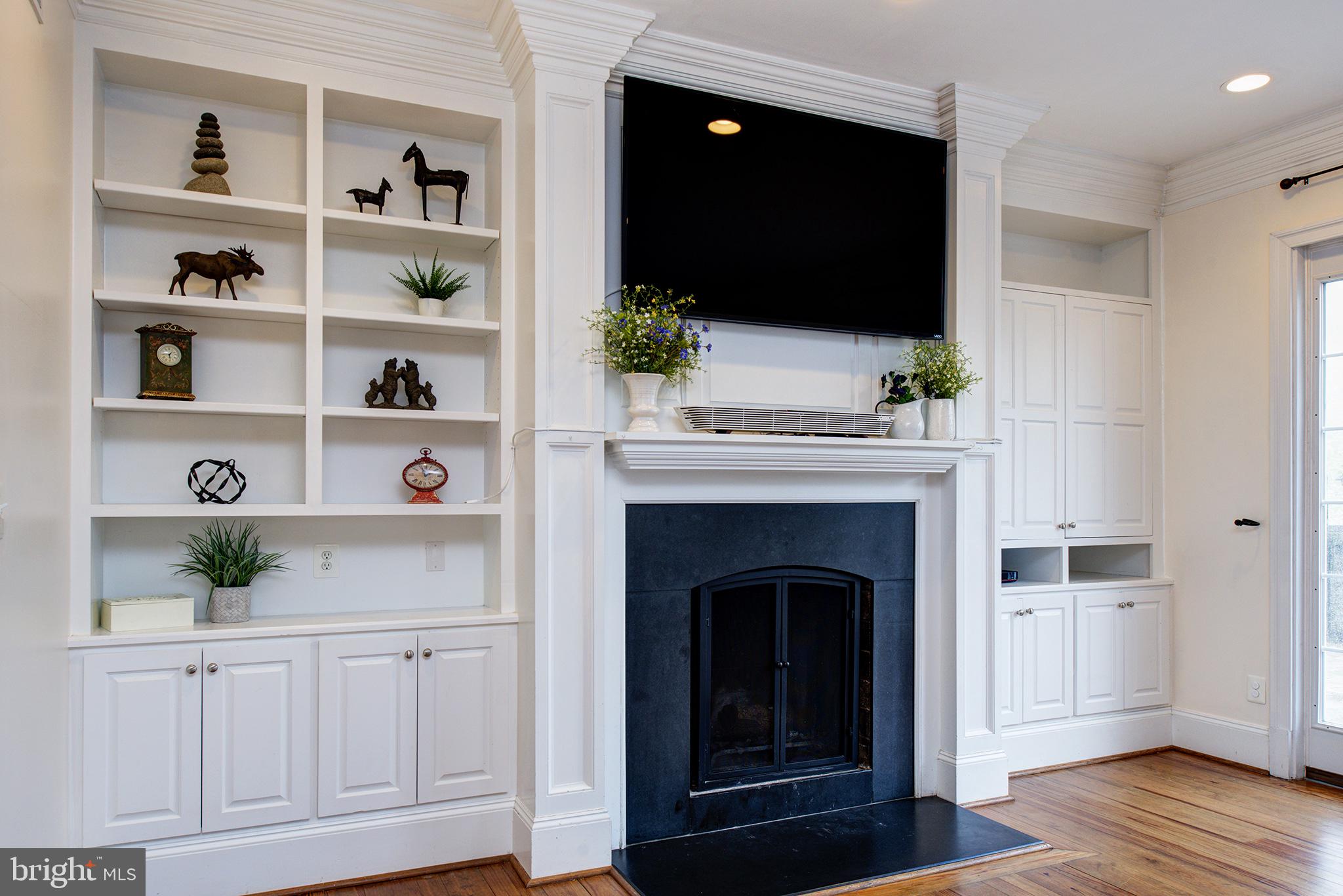 18388 Blue Ridge Mountain Road Bluemont, VA 20135 - Photo 9 of 86