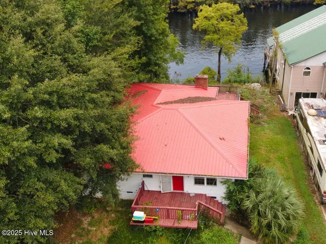 $210,000 | 719 River Road, Tabor City, NC 28463