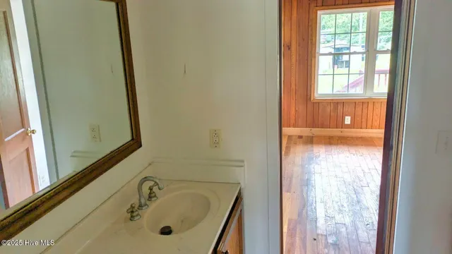 $210,000 | 719 River Road, Tabor City, NC 28463