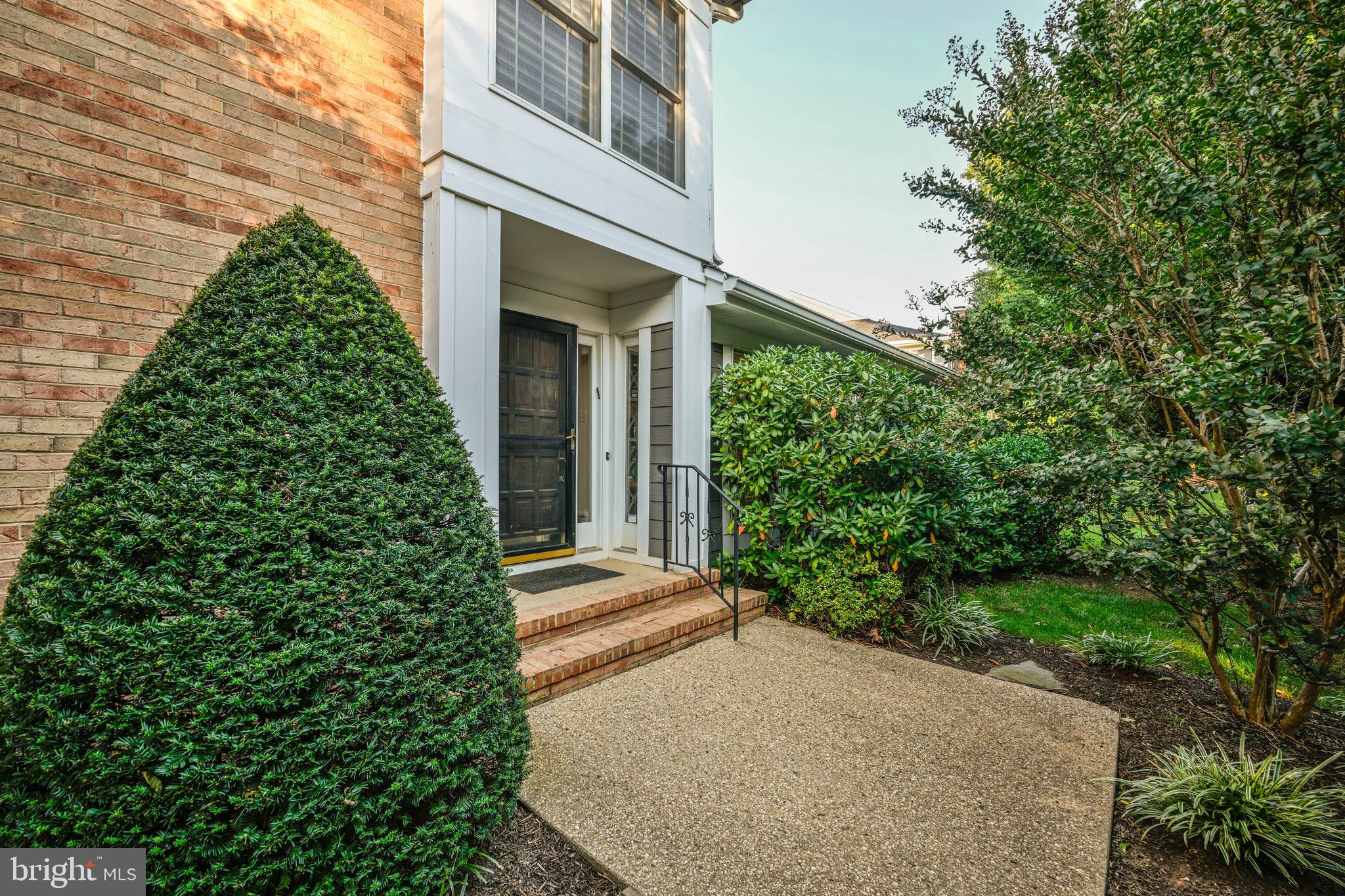 75 River Oaks Circle Pikesville, MD 21208 - Photo 13 of 34