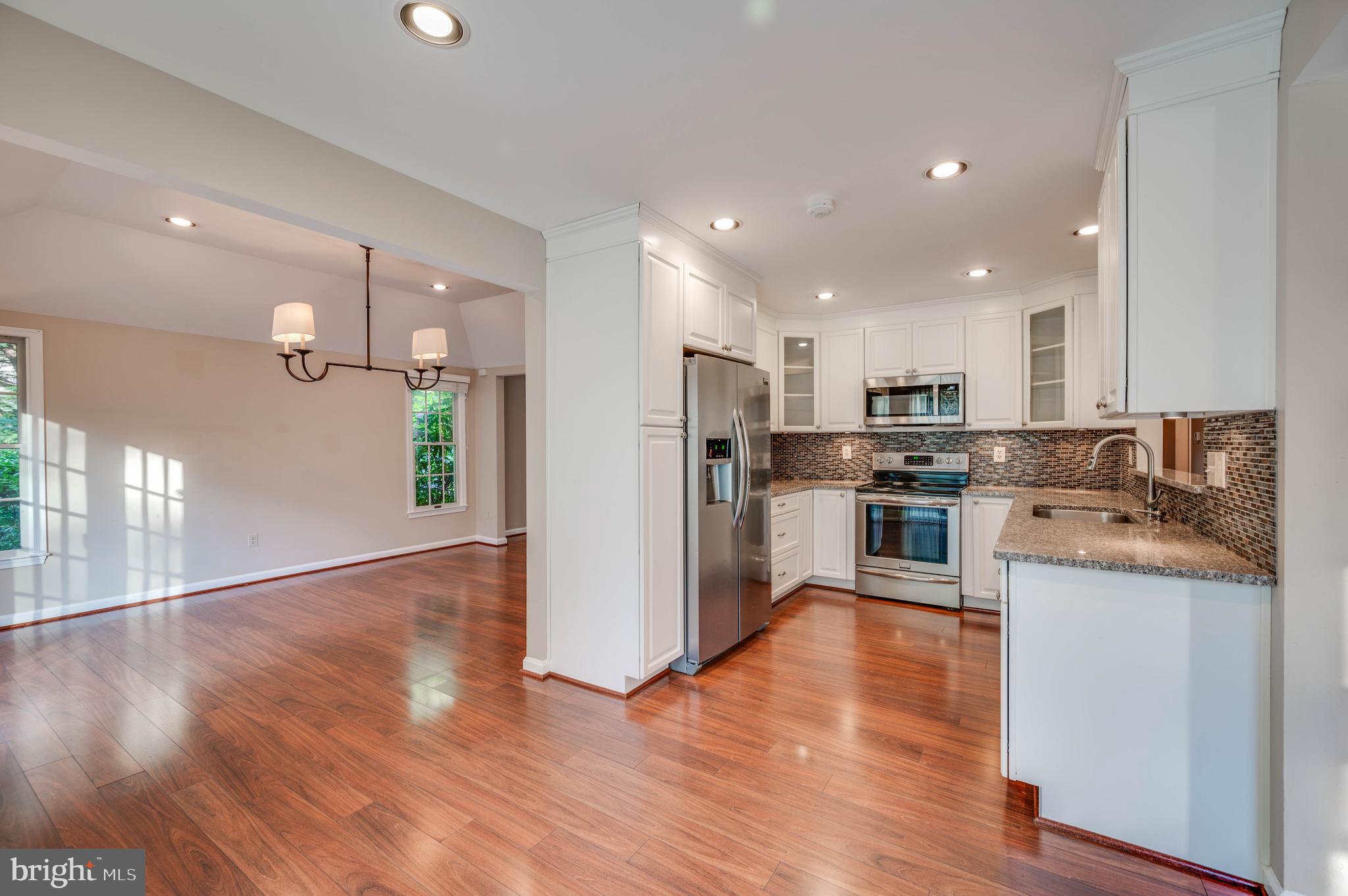 75 River Oaks Circle Pikesville, MD 21208 - Photo 8 of 34