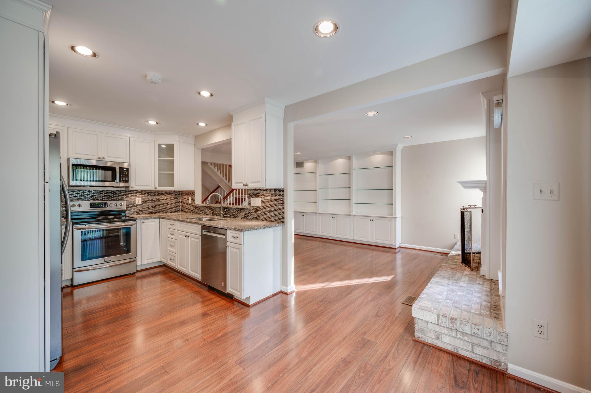 75 River Oaks Circle Pikesville, MD 21208 - Photo 9 of 34