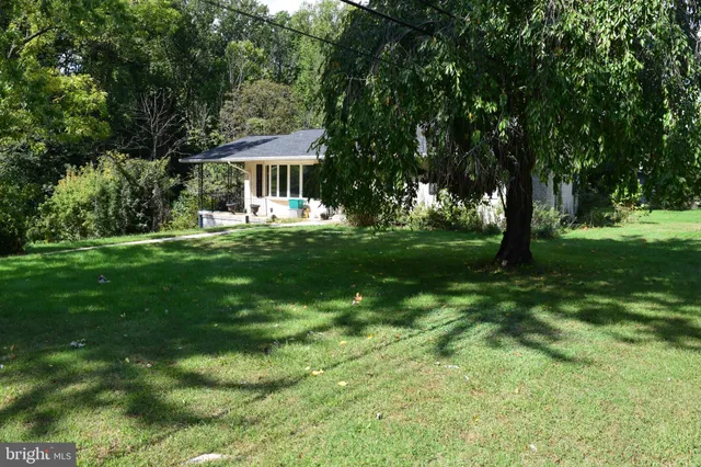 $2,400 | 999 Sunnyside Road, Hummelstown, PA 17036