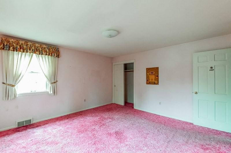 261 Rosscommon Road Wexford, PA 15090 - Photo 17 of 25 Gallery Image 17