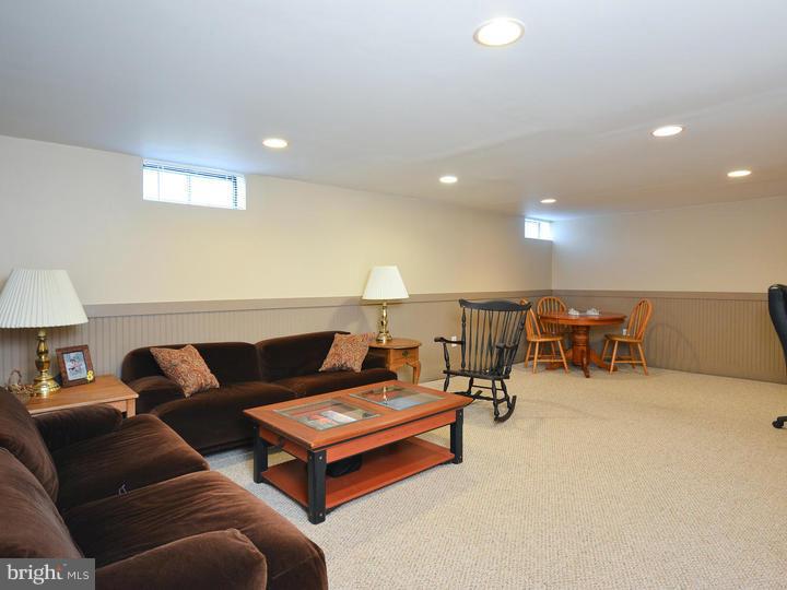 518 Marks Road Oreland, PA 19075 - Photo 15 of 22 Gallery Image 15