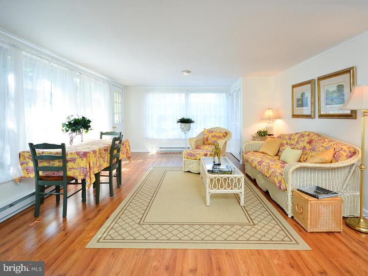 518 Marks Road Oreland, PA 19075 - Photo 8 of 22 Gallery Image 8