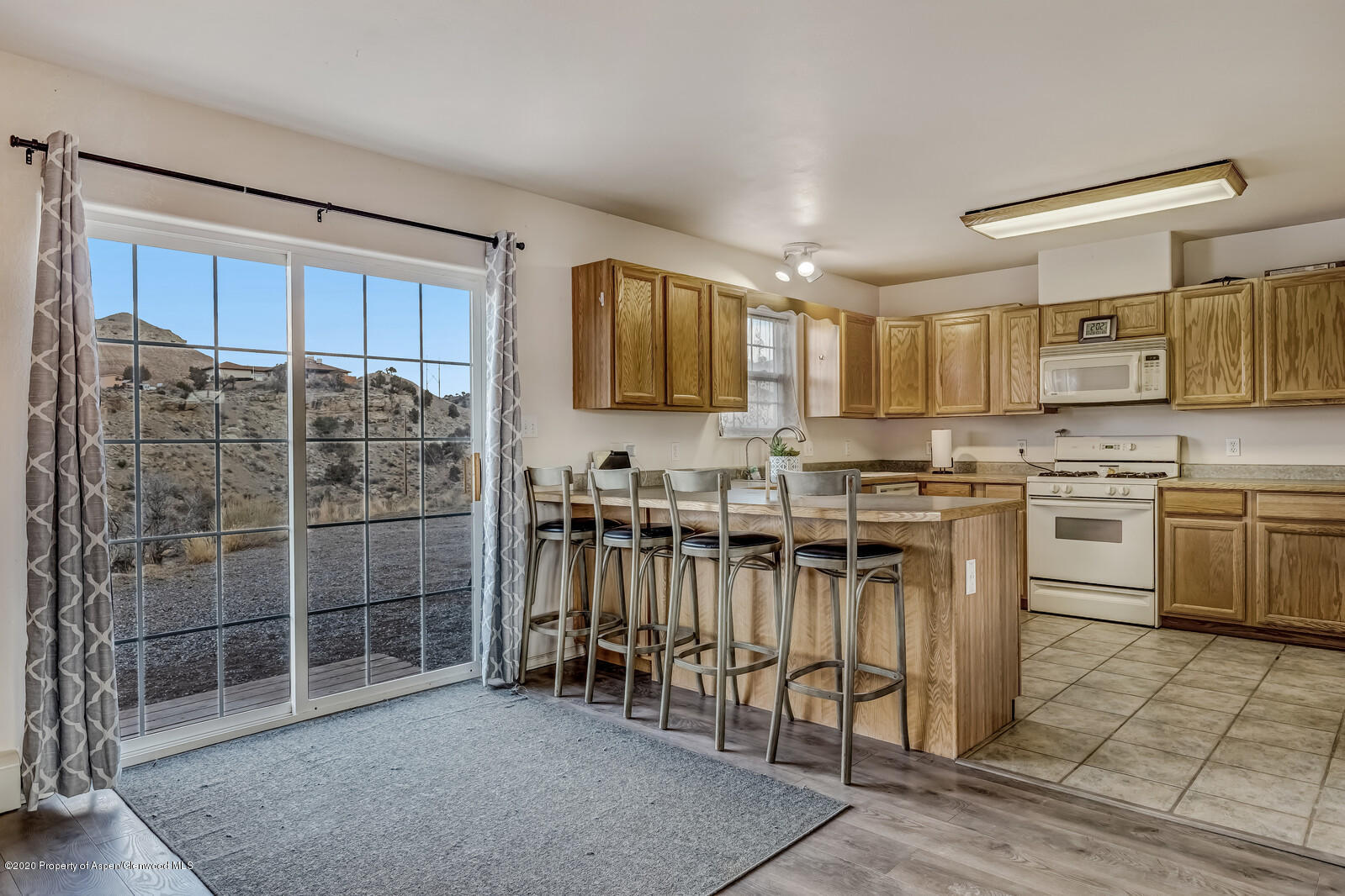 190 Rio Seco Road Silt, CO 81652 - Photo 6 of 16 06_190_Rio_Seco006_mls