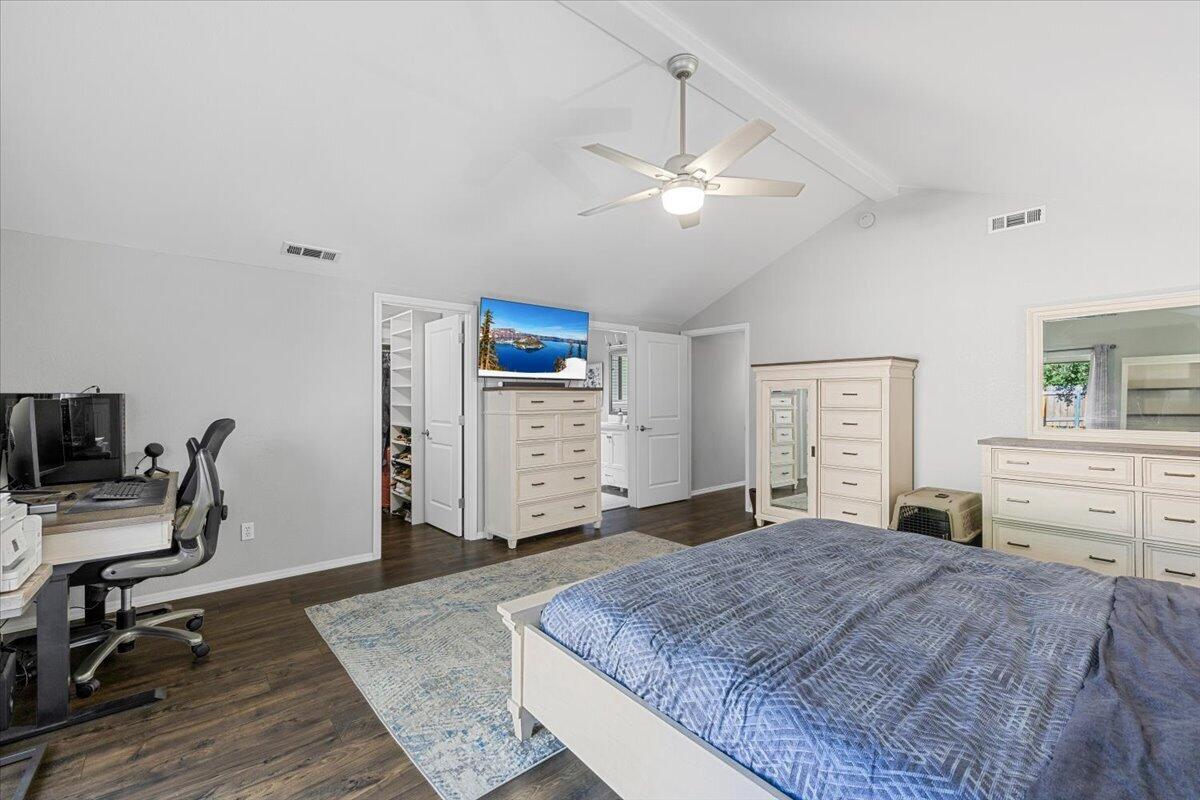 1111 Looking Glass Way Central Point, OR 97502 - Photo 15 of 30 21-CI_8523
