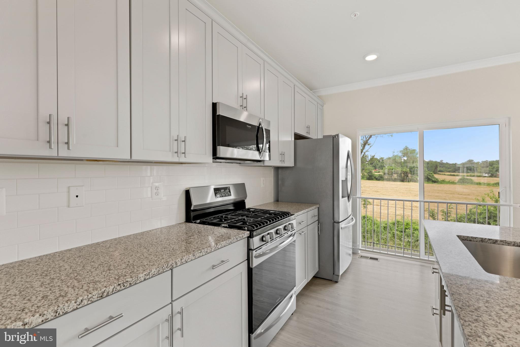 2375 Spruce Knob Terrace Frederick, MD 21702 - Photo 5 of 34