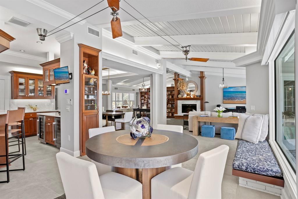 147 Edgewater Drive Dunedin, FL 34698 - Photo 19 of 99