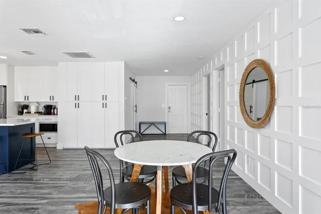 $6,603,000 | 147 Edgewater Drive, Dunedin, FL 34698