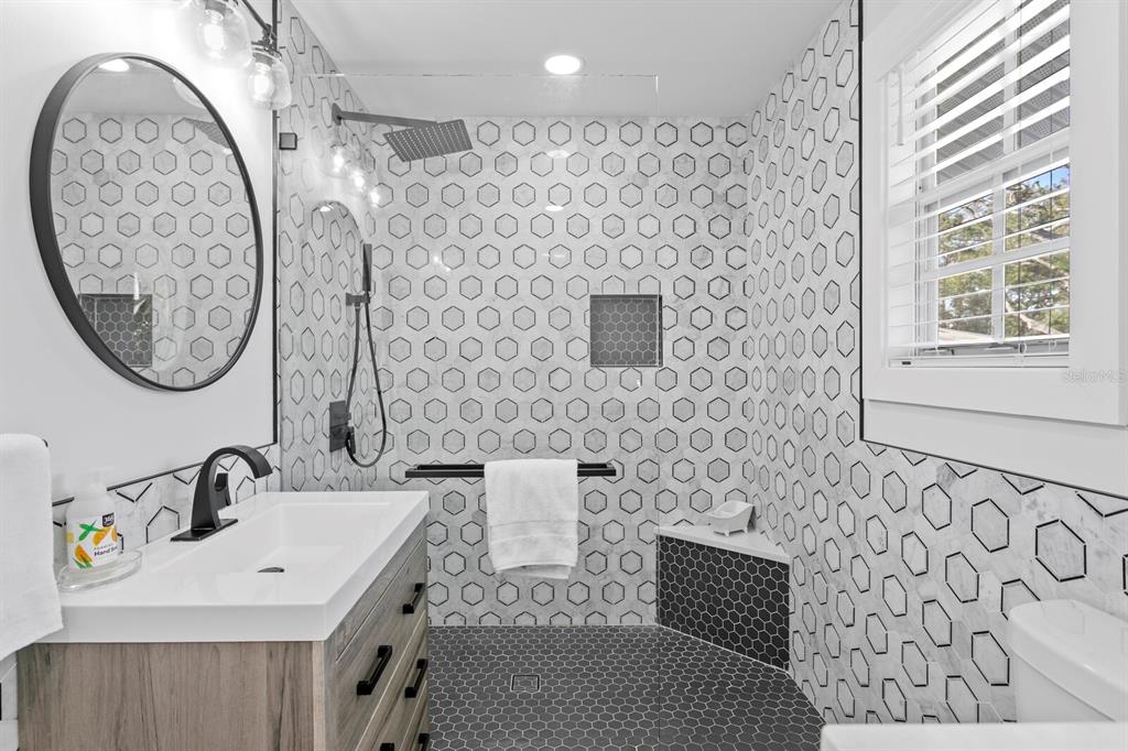 147 Edgewater Drive Dunedin, FL 34698 - Photo 65 of 99