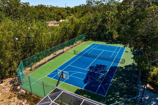 $6,603,000 | 147 Edgewater Drive, Dunedin, FL 34698