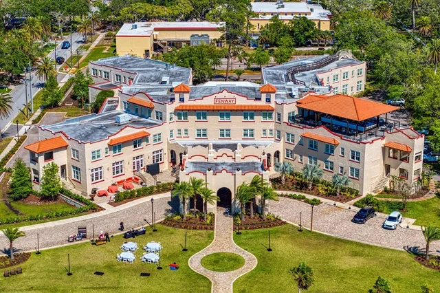 $6,603,000 | 147 Edgewater Drive, Dunedin, FL 34698