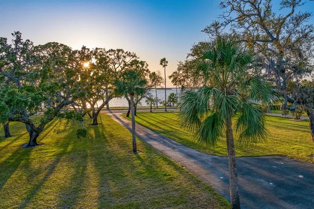 $6,603,000 | 147 Edgewater Drive, Dunedin, FL 34698