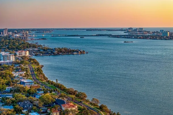 $6,603,000 | 147 Edgewater Drive, Dunedin, FL 34698