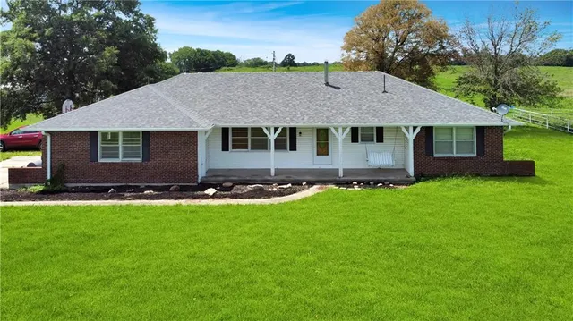 $535,000 | 20479 D Highway, Norborne, MO 64668