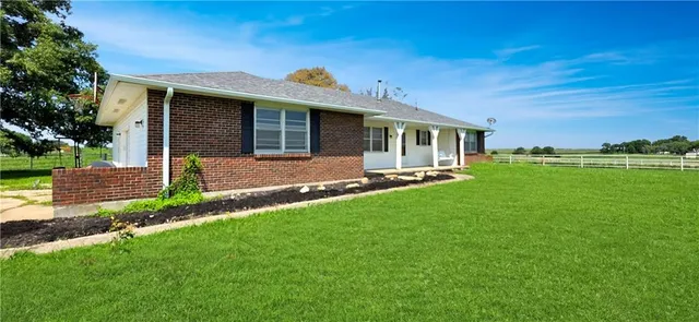 $535,000 | 20479 D Highway, Norborne, MO 64668