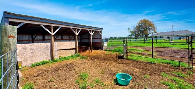 $535,000 | 20479 D Highway, Norborne, MO 64668