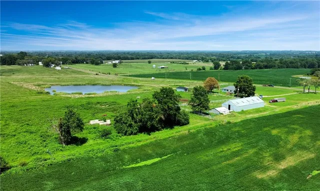 $535,000 | 20479 D Highway, Norborne, MO 64668