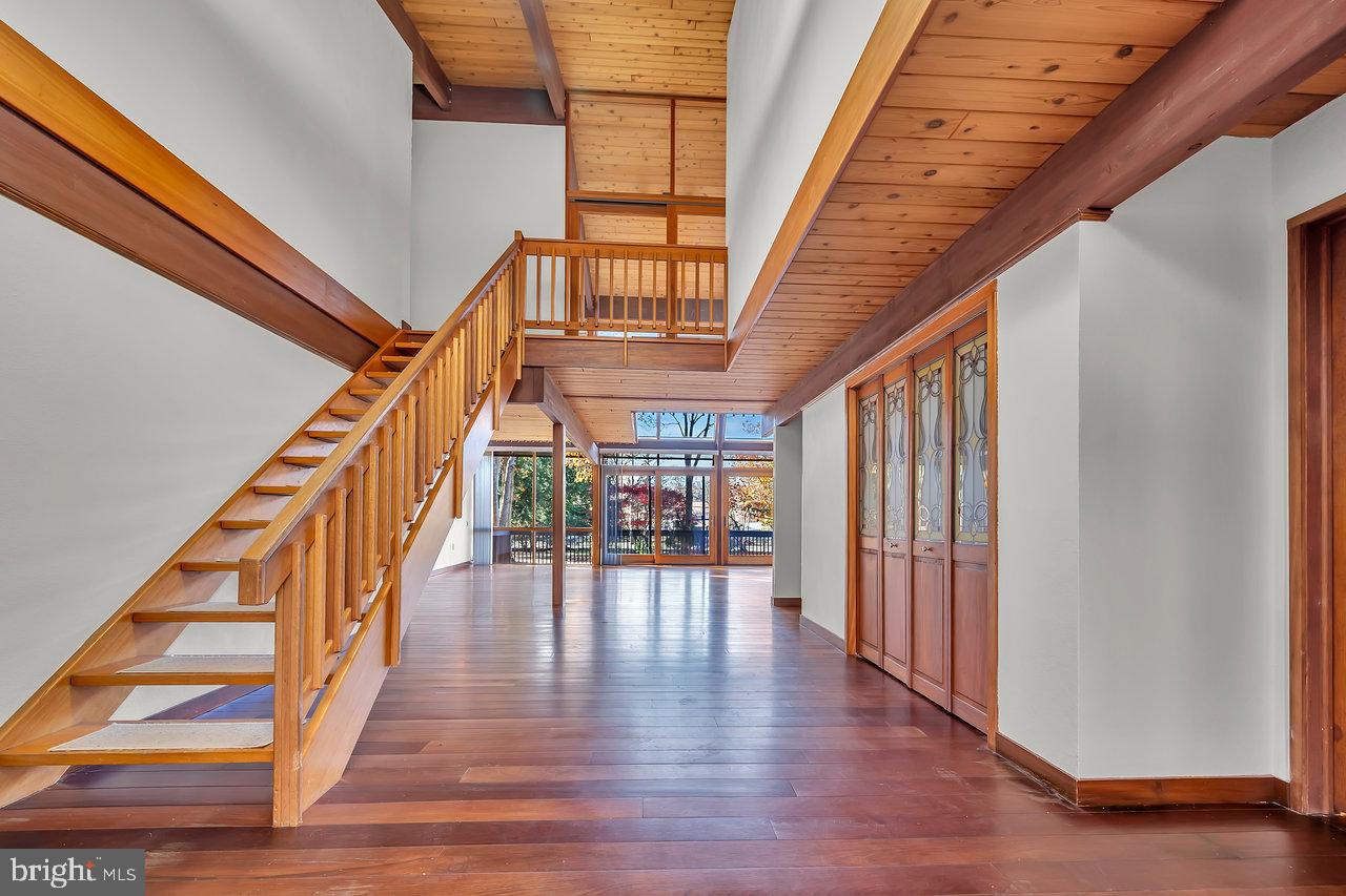 160 North Post Road Princeton Junction, NJ 08550 - Photo 4 of 76 5,333 sq ft of living space. 4 bed 3.5 baths finis
