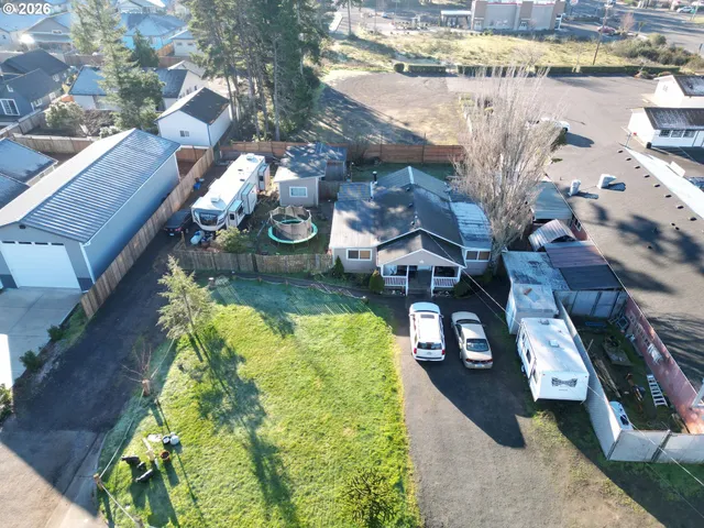 $399,900 | 1890 37th Street, Florence, OR 97439