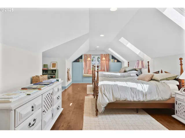 $975,000 | 2709 Riverwalk Loop, Eugene, OR 97401