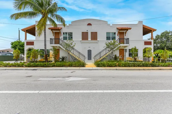 $1,975,000 | 129 South K Street, Lake Worth, FL 33460