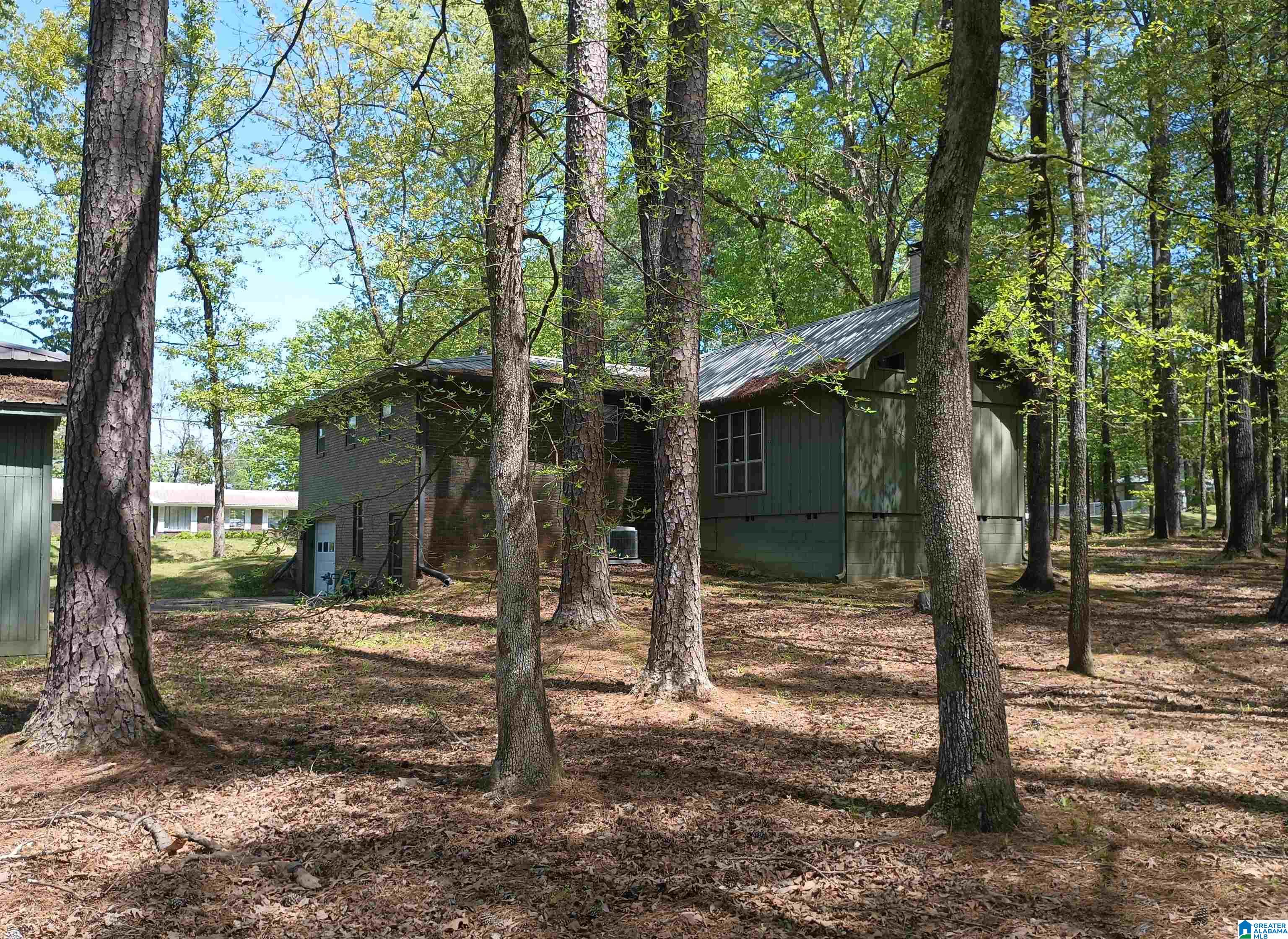 3904 Parkwood Road Bessemer, AL 35022 - Photo 7 of 31