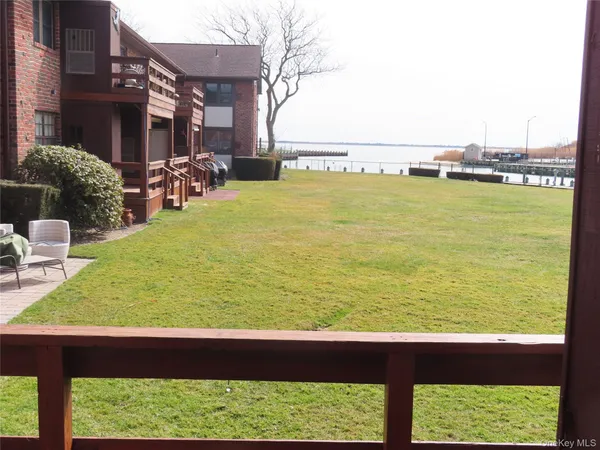 $3,000 | 458 Mariners Way, Unit 458, Copiague, NY 11726