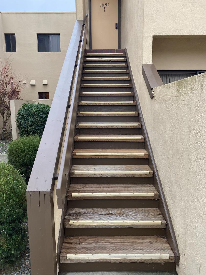 1051 Padre Drive, Unit 7 Salinas, CA 93901 - Photo 2 of 22 a view of entryway